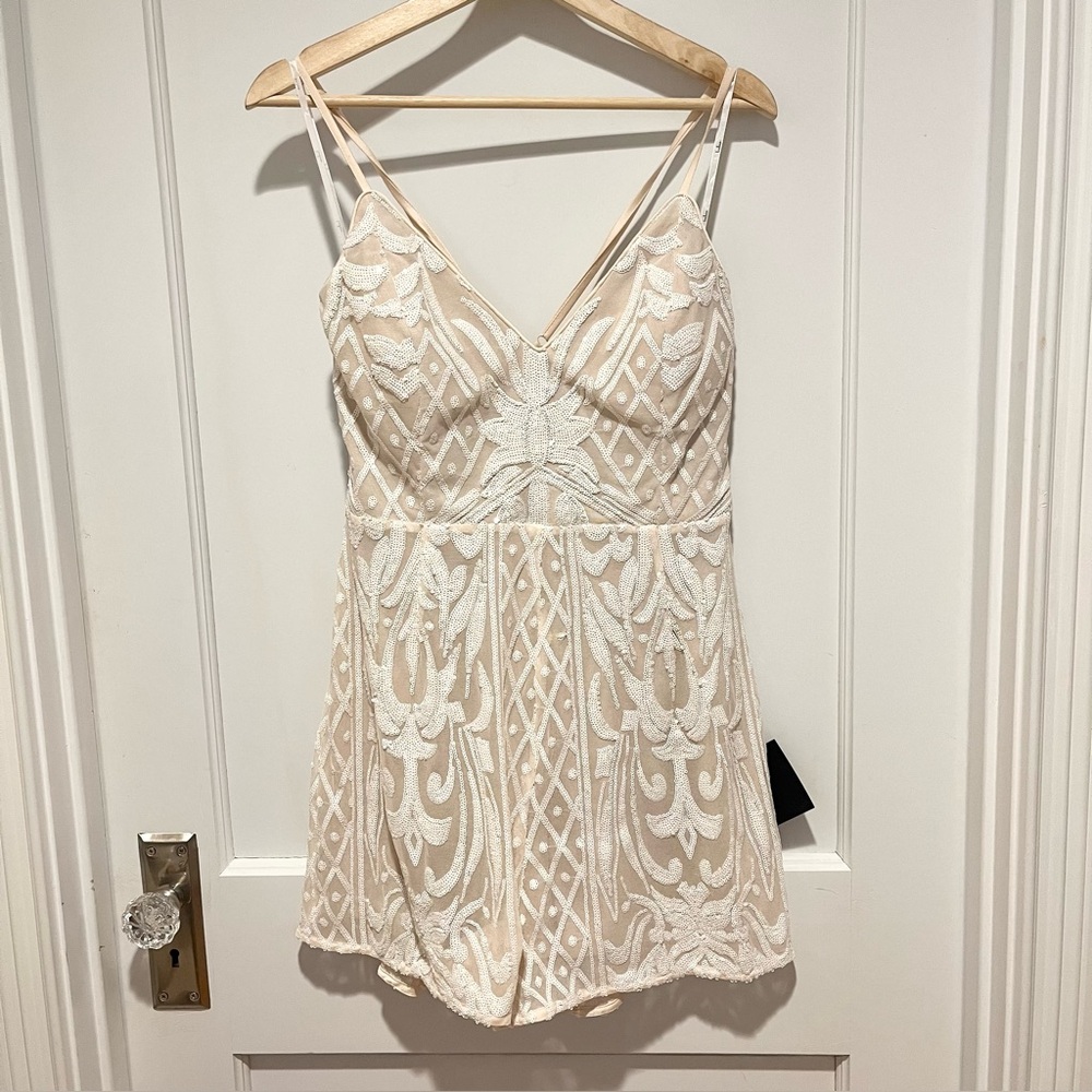 NWT Lulu's Catch a Spark White & Beige Sequin Romper XL - Picture 3 of 9